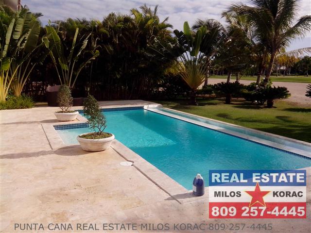 Villa B10 Tortuga Puntacana Resort swimming pool