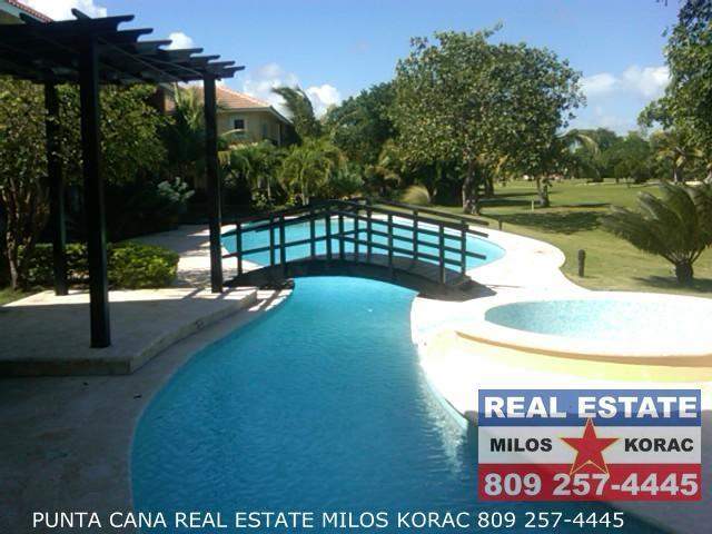Two bedrooms unfurnished condo for rent in Cocotal golf course