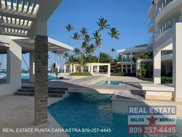 Playa Coral beachfront condos for sale